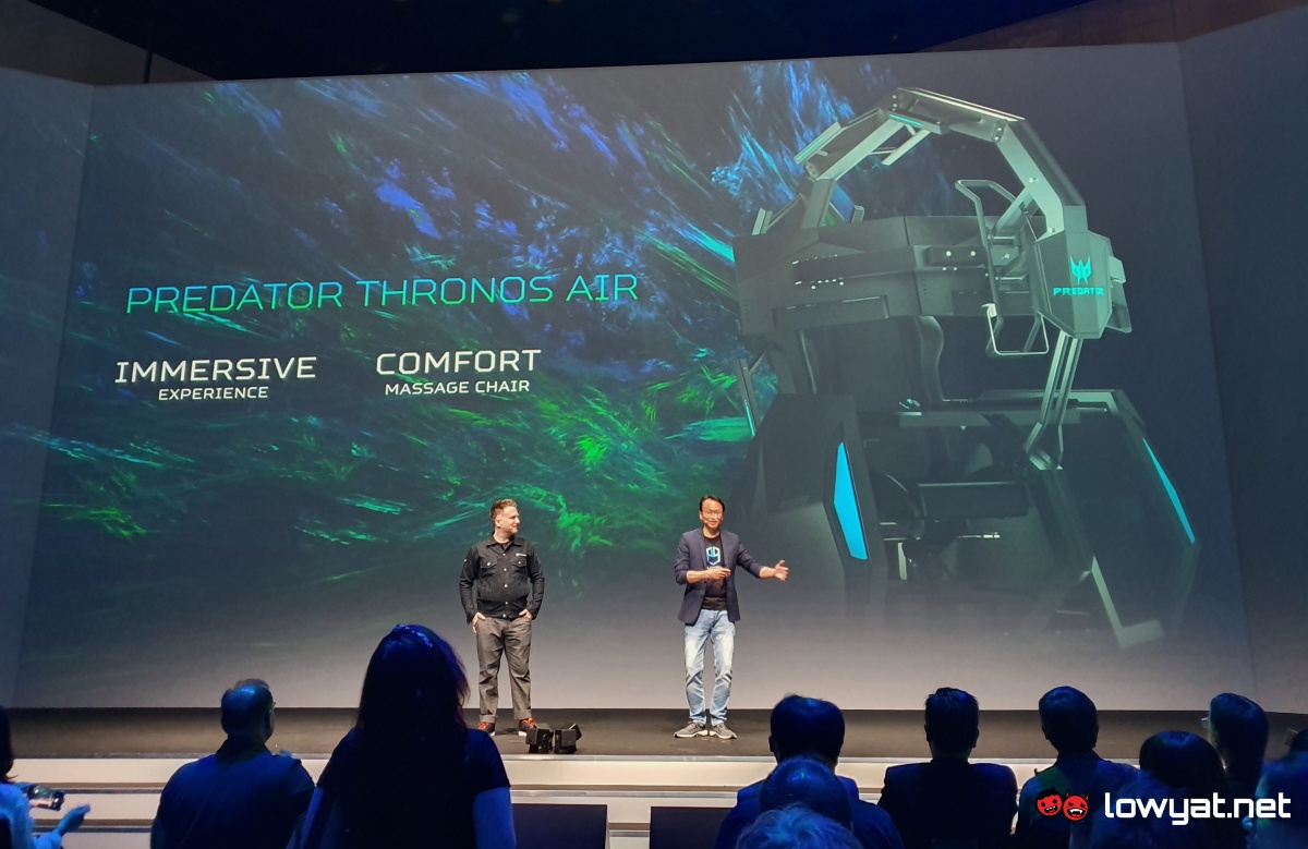 Acer снова развлекается с массажным креслом Predator Thronos