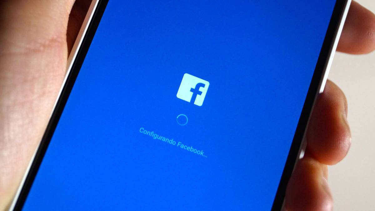 Facebook Lite уже позволяет смотреть живое видео