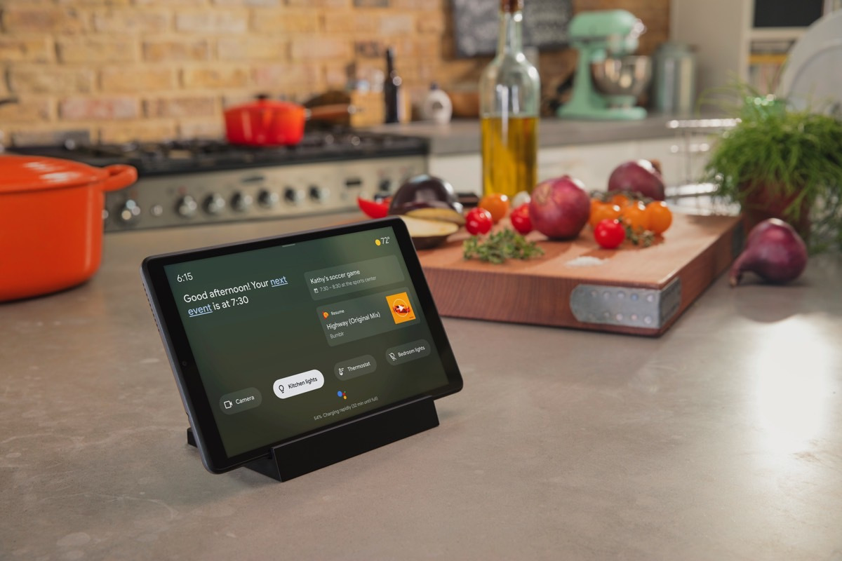 Google Assistant Теперь вы можете использовать экраны устройств Android, когда вы ими не пользуетесь