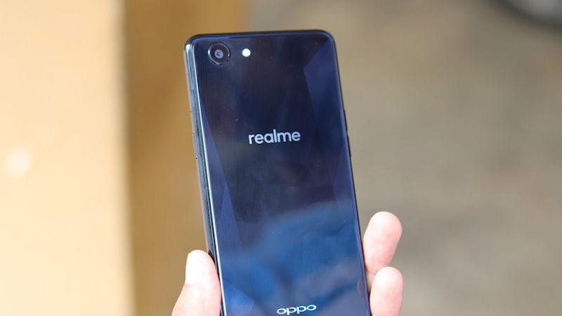 Realme XT Pro - самый доступный телефон с экраном 90 Гц