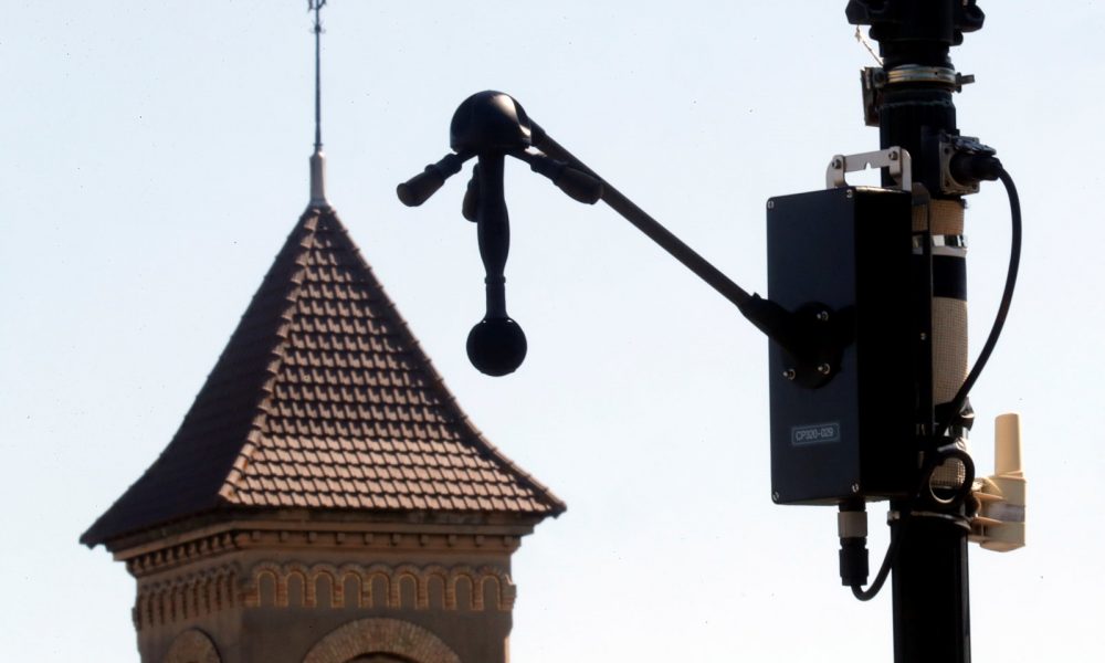 Париж тестирует «шумовые радары», которые автоматически штрафуют шумные транспортные средства 1