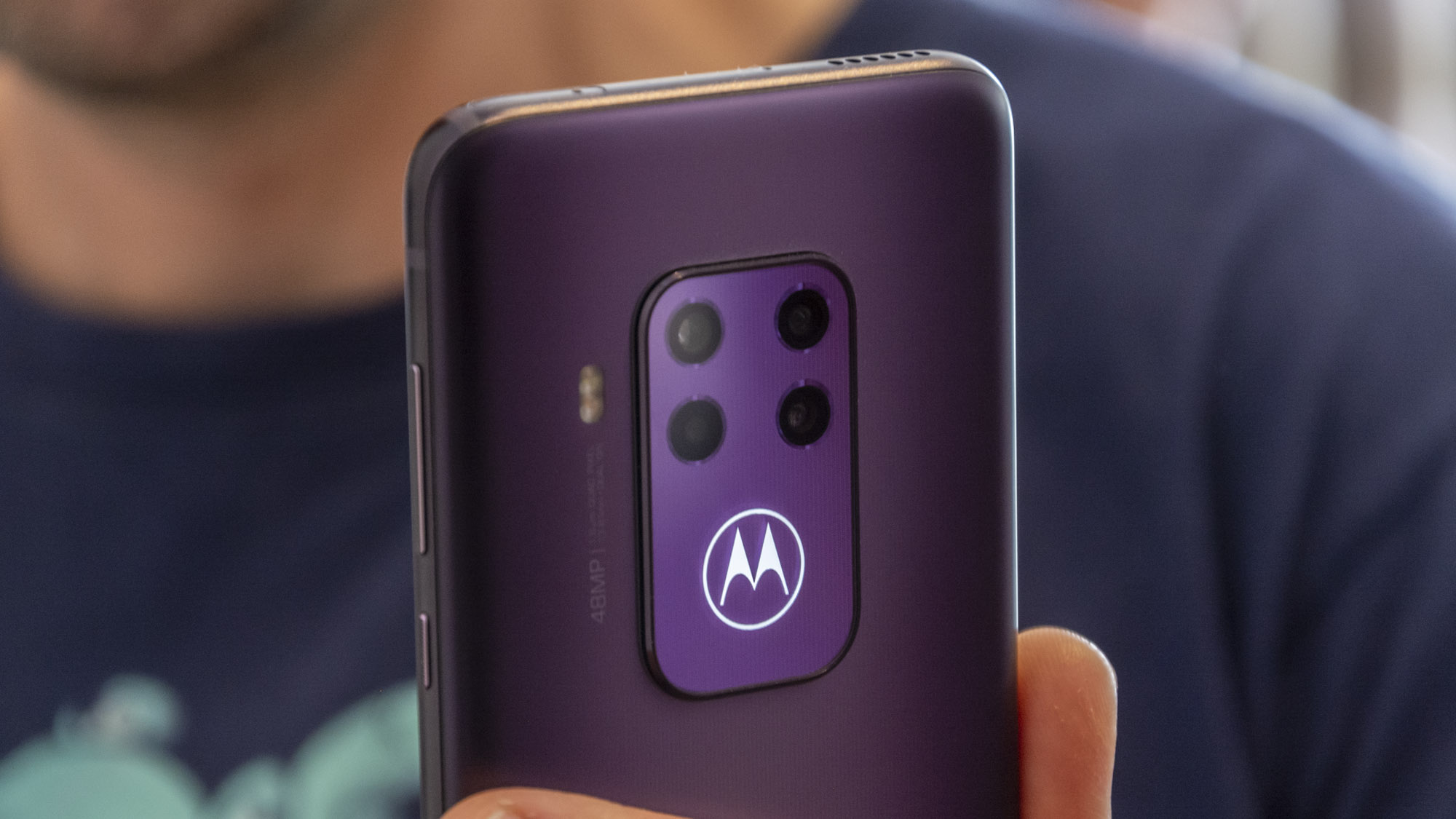 Практический обзор Motorola One Zoom: уже доступен для покупки в Великобритании