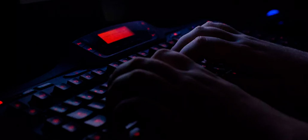 Hackers russos atacam embaixadas europeias nos EUA para acessar dados financeiros