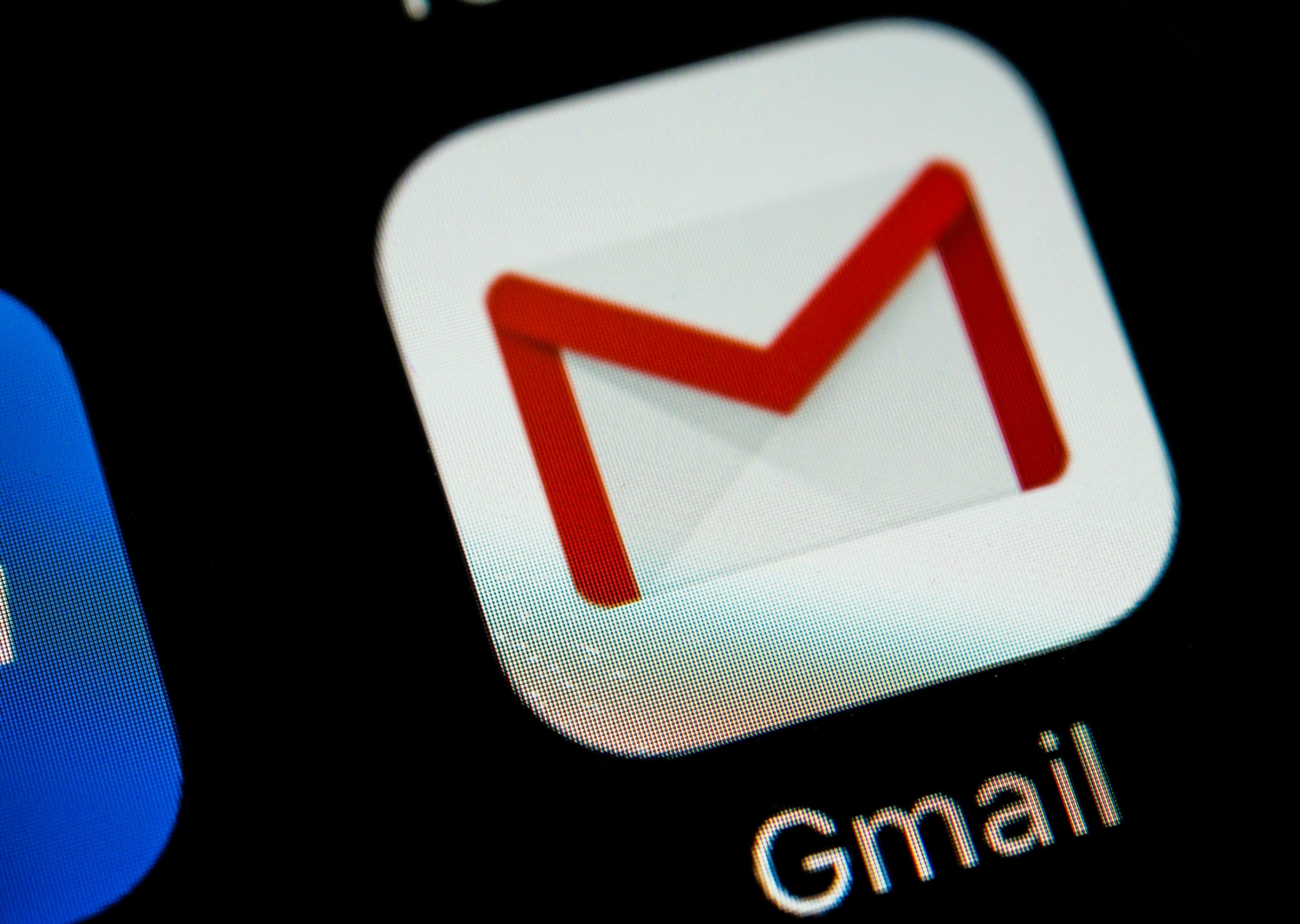 Темный режим наконец выкатился для Gmail на Android