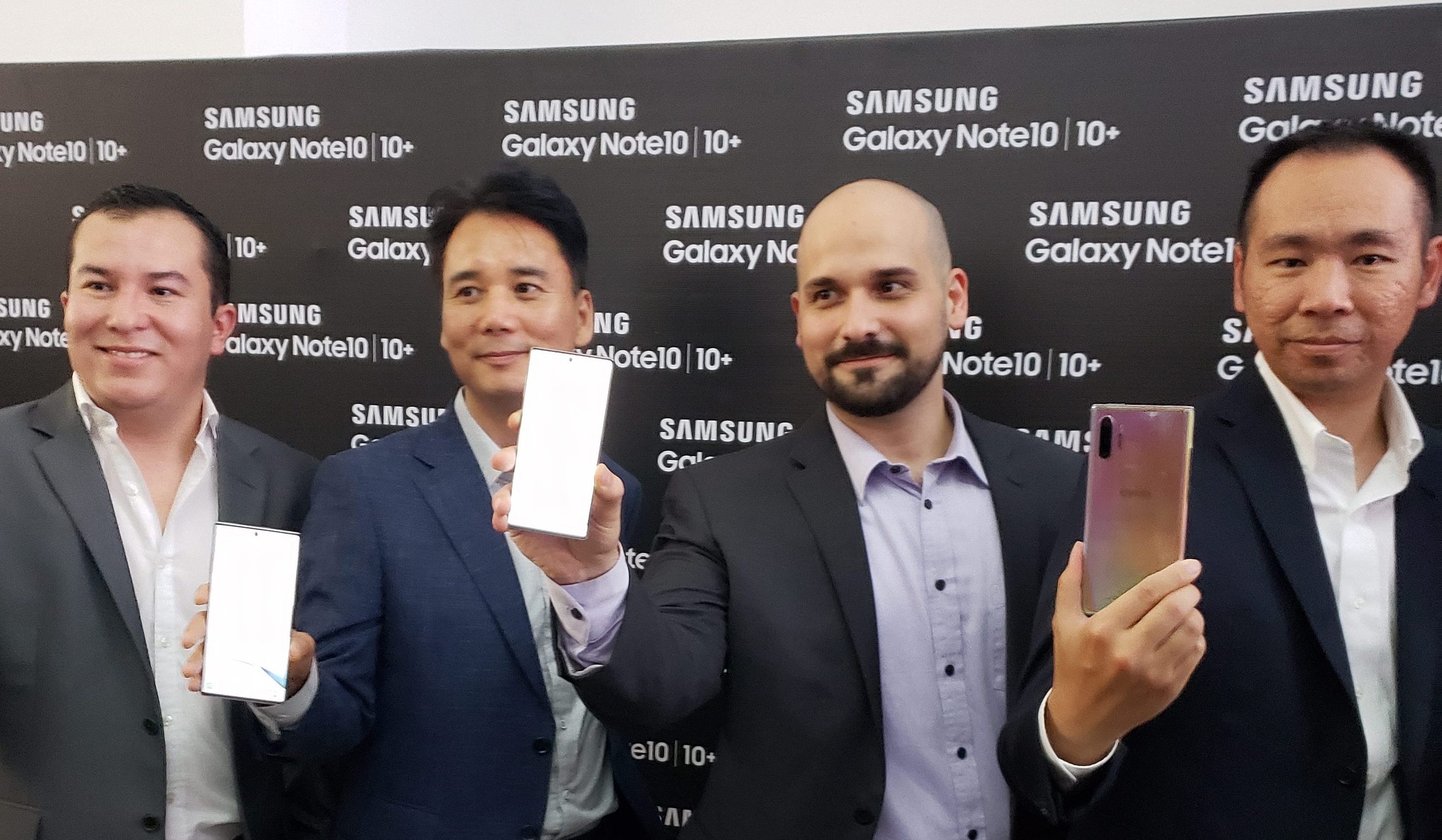 новый Galaxy Note10 прибывает в Гватемалу - Samsung Newsroom Латинская Америка