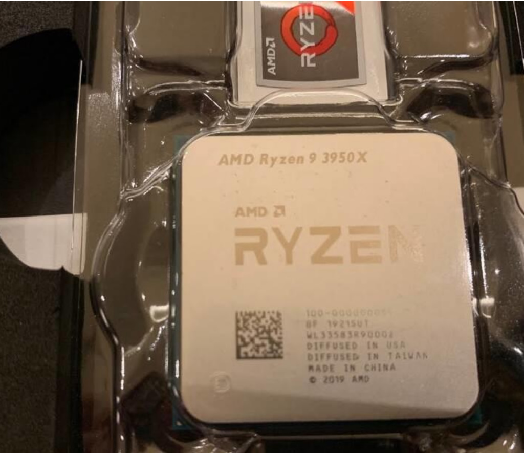 AMD Ryzen 9 3950X выглядит «из России с любовью»