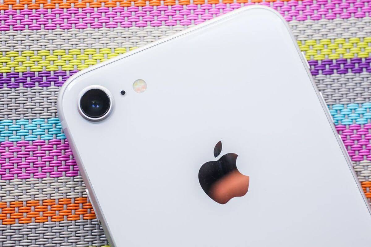 Apple Запускает пробную версию iPhone SE 2