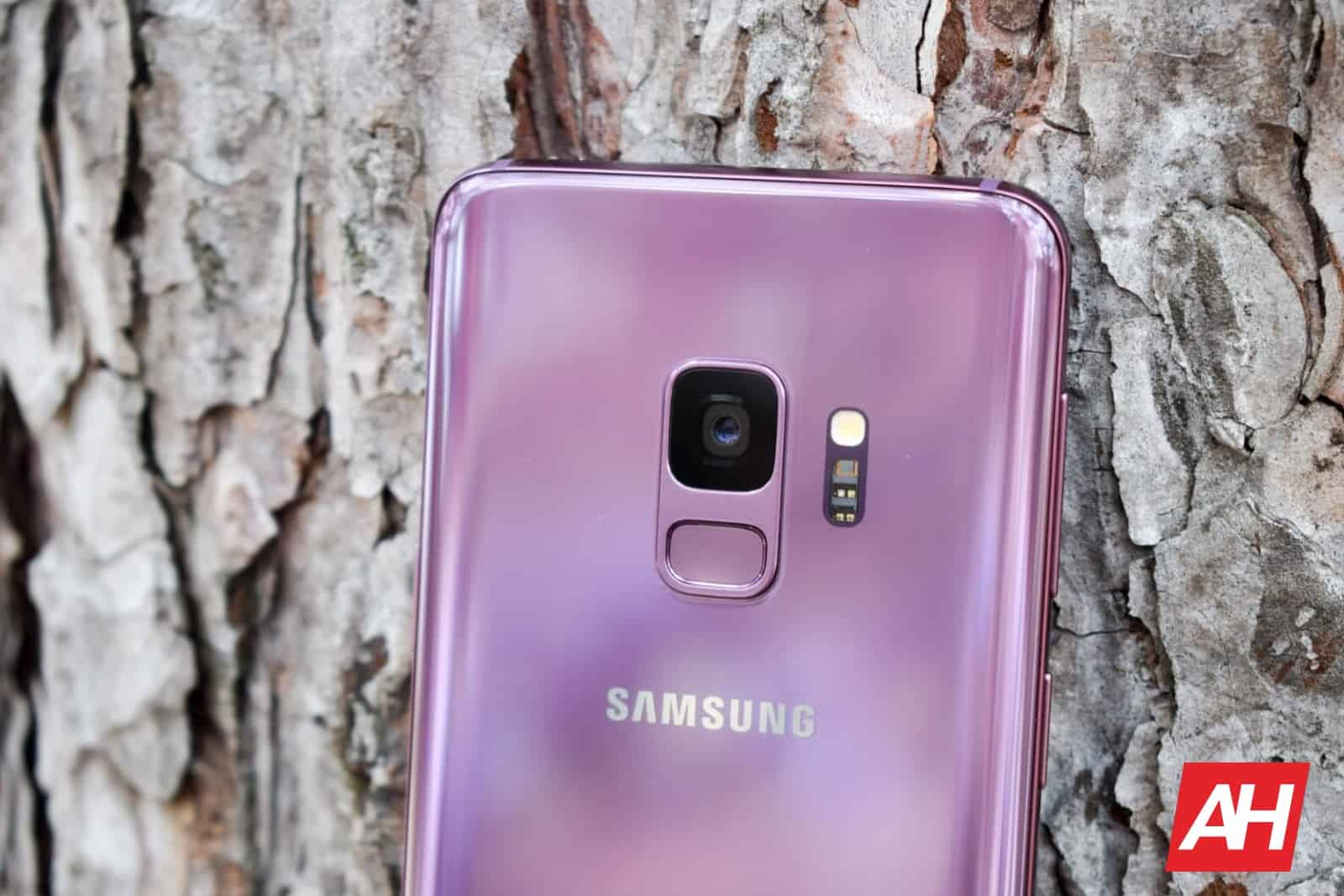 Samsung обновит свои флагманские телефоны 2018 года с помощью One UI 2.5