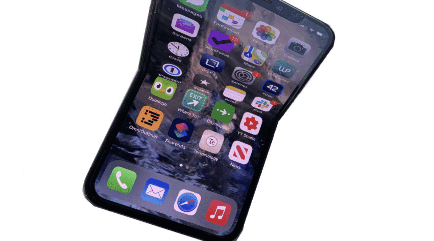 iPhone Folding Display