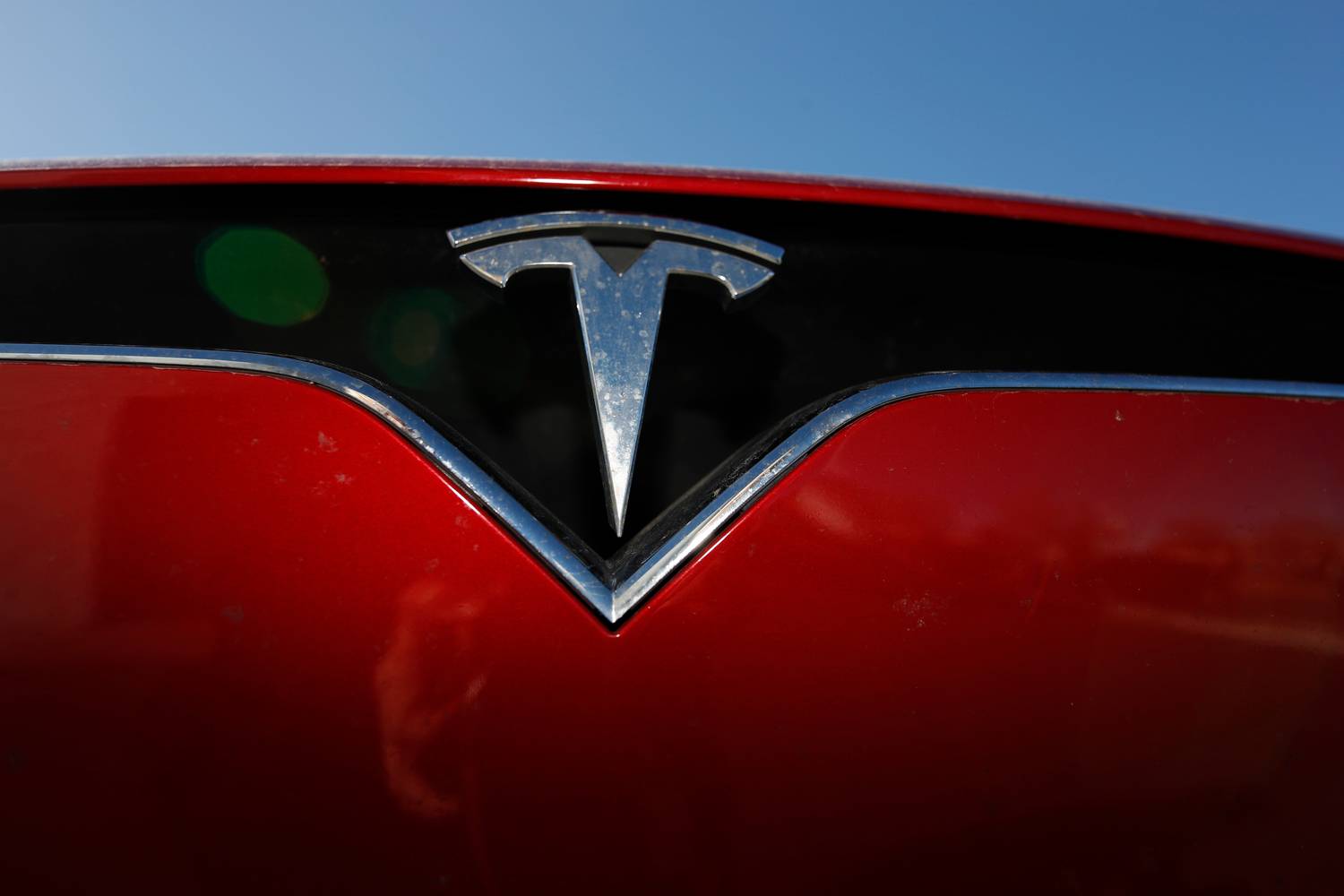 Model Y может стать первым автомобилем, который Tesla выпустит вовремя