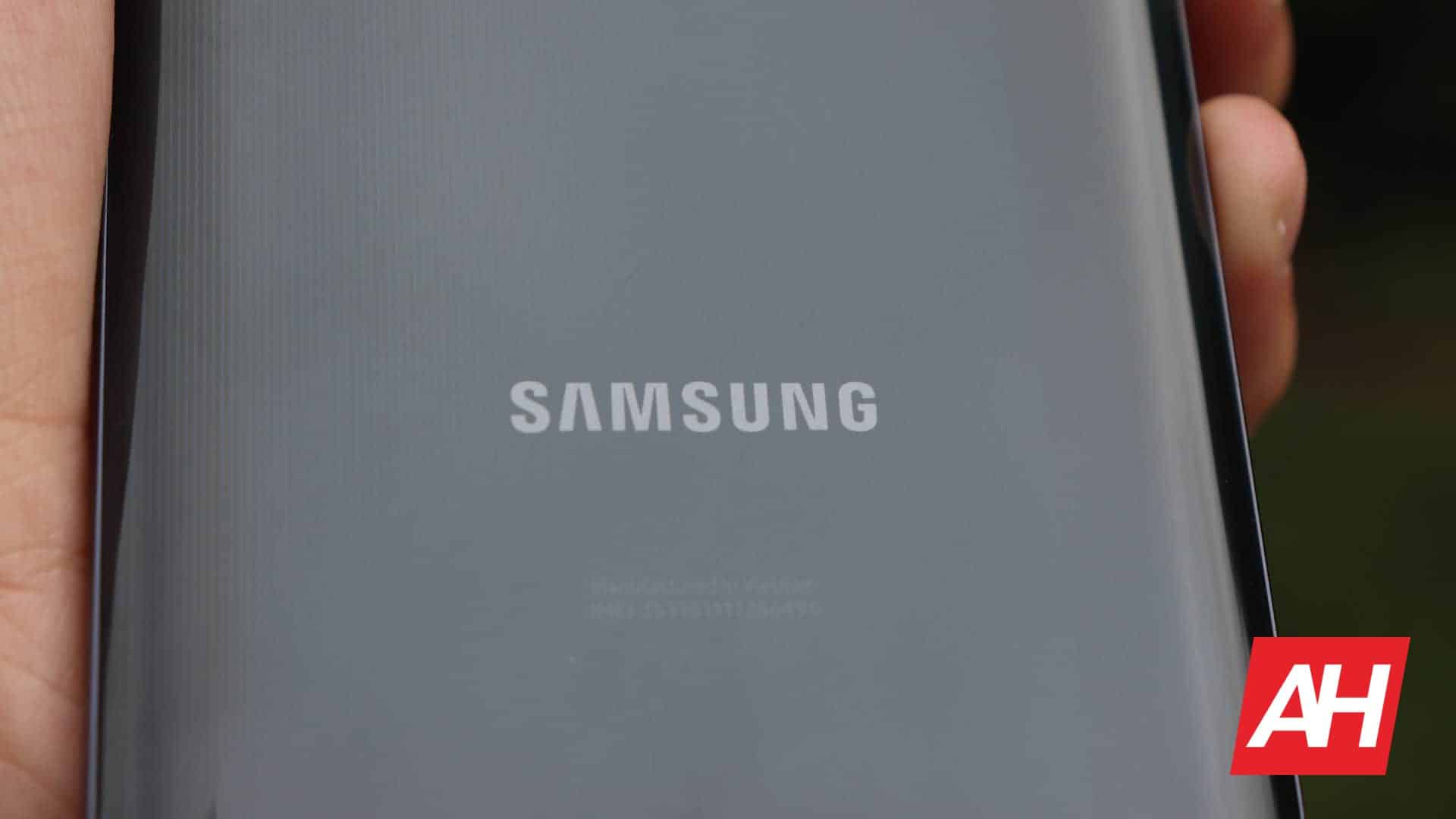 Вот емкость аккумулятора для Samsung Galaxy Серия S21 (S30)