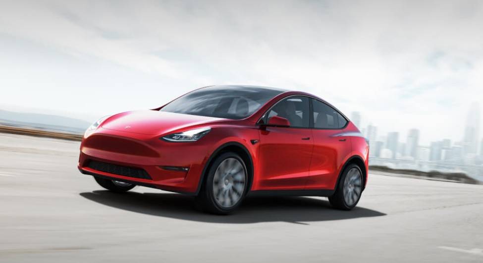 Новый патент Tesla переосмысливает возможности рулевого колеса