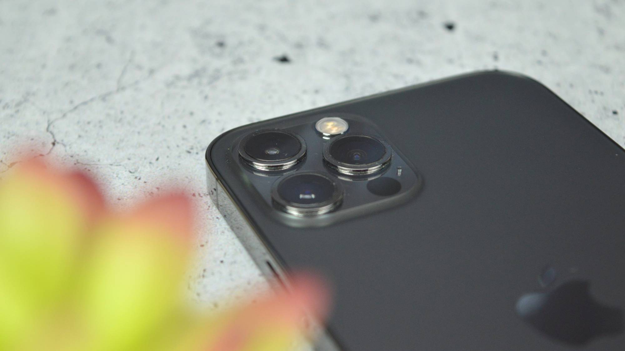 Предполагаемый чехол для iPhone 13 Pro Max появился в просочившемся видео