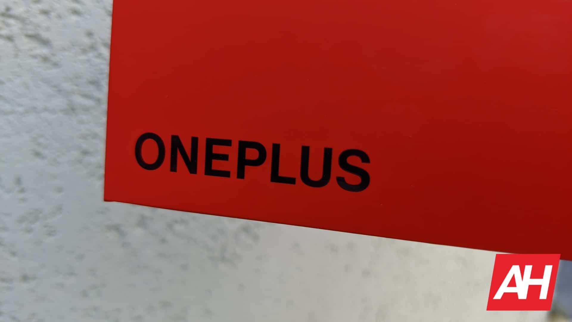 Серия OnePlus TV U1S с внешней камерой скоро появится