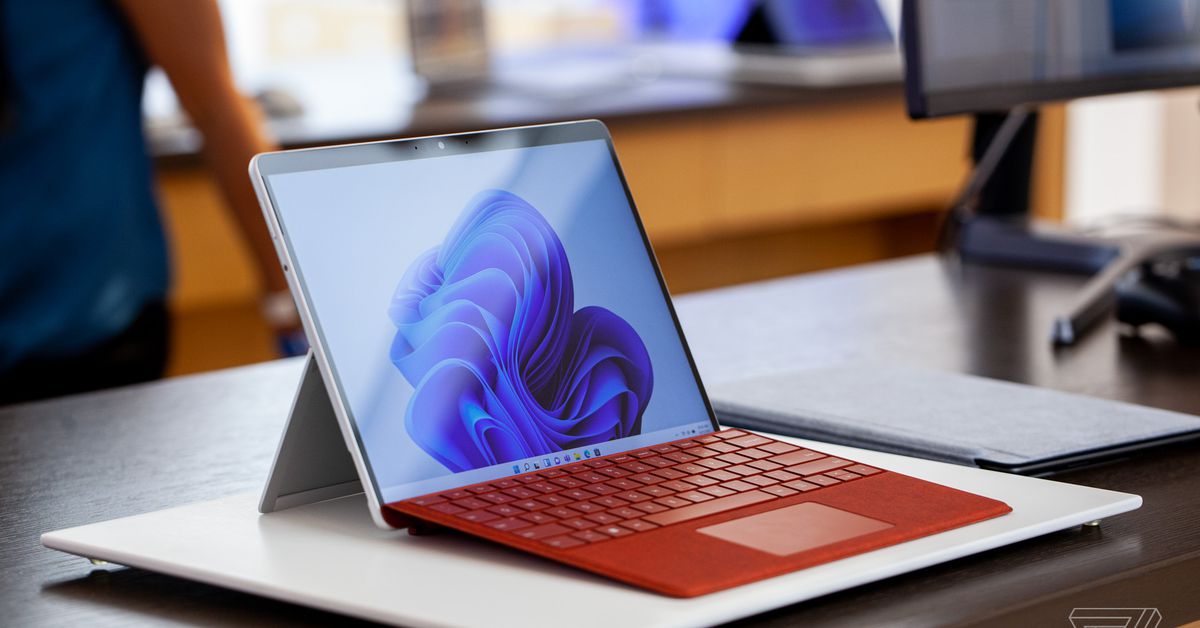 Microsoft Surface Pro 7 против Pro 8: в чем разница?