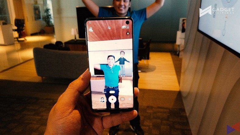 Galaxy AR Emoji S10 будет сканироваться в режиме реального времени