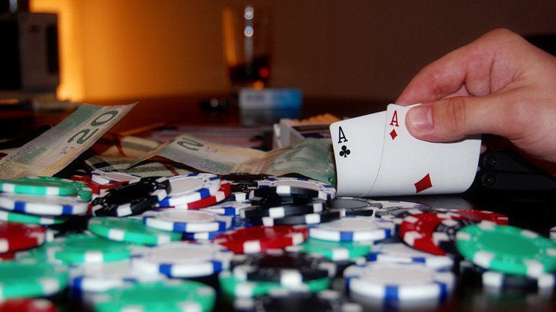 Blöfleri ‘Yemeyen’ Yapay Zeka, Pokerde Yazılımcılarına 290 Bin Dolar Kazandırdı!