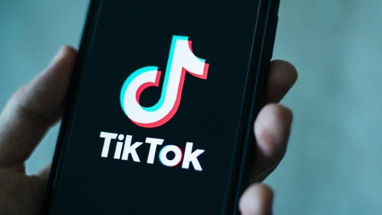 На TikTok вышла реклама сети контрабанды людей