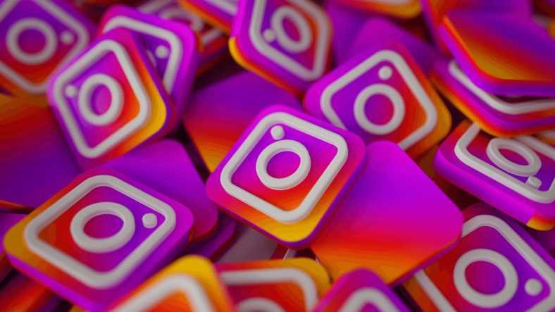 InstagramТестирует новый дизайн историй для Интернета