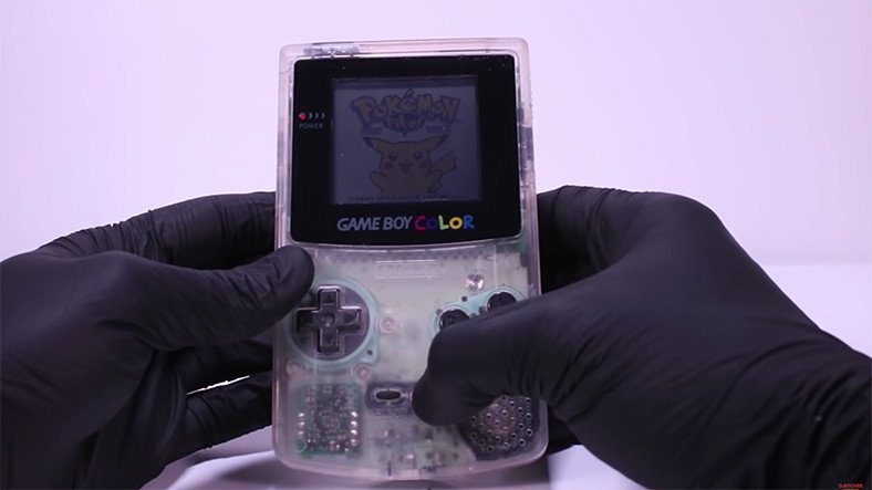 Ютубер переработал Game Boy Color