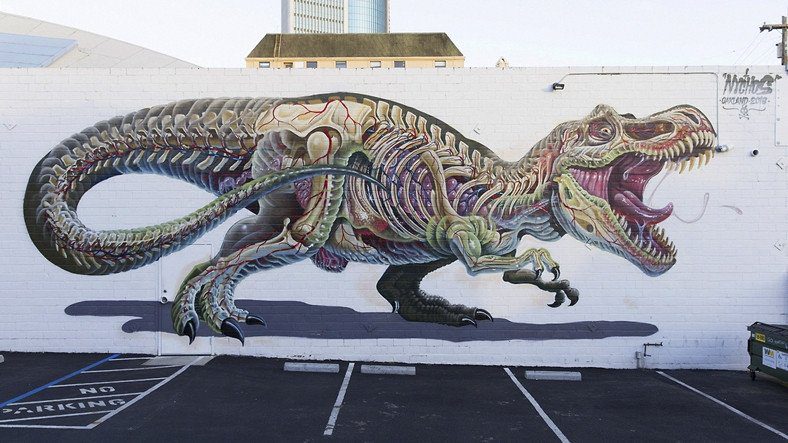 Чудесные работы, сочетающие анатомию животных с граффити