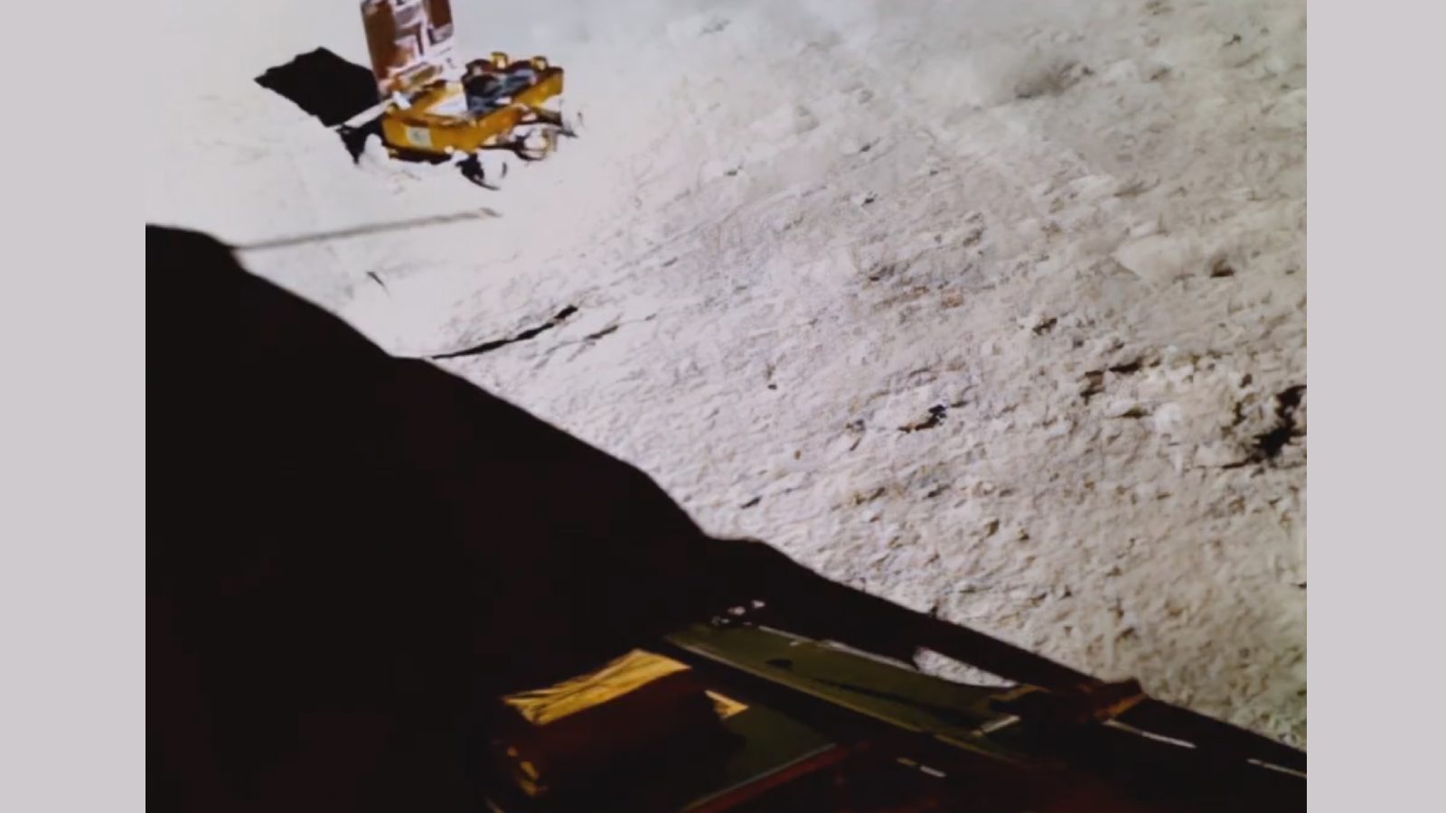ISRO снова публикует видео, на котором пражский марсоход совершает повороты на поверхности Луны