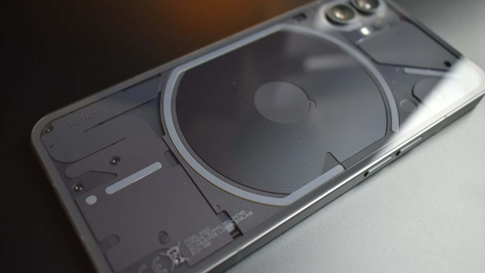Выпущено обновление Nothing Phone 1 OS 1.1.4. Улучшенная камера и батарея