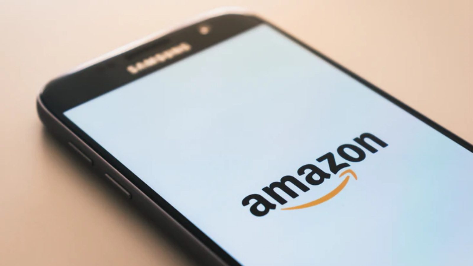 Amazon Акции падают, поскольку трудовые ресурсы и проблемы с поставками наносят ущерб квартальным результатам