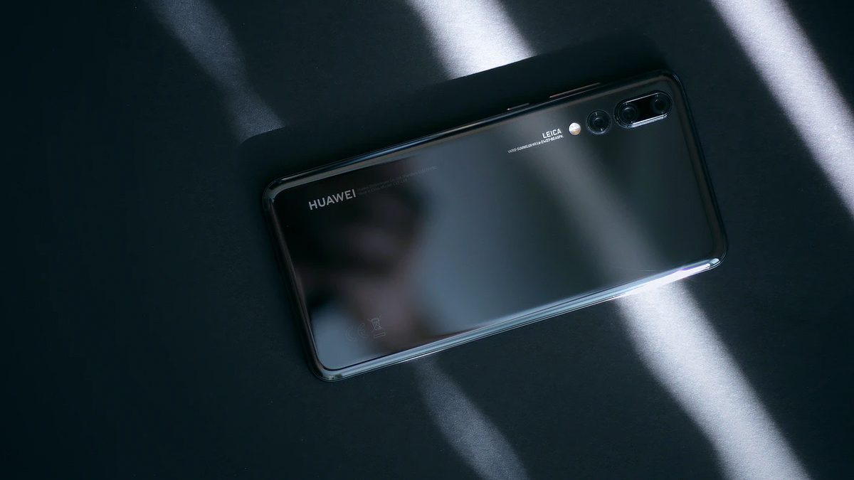 Huawei распродаст активы своего суббренда смартфонов Honor