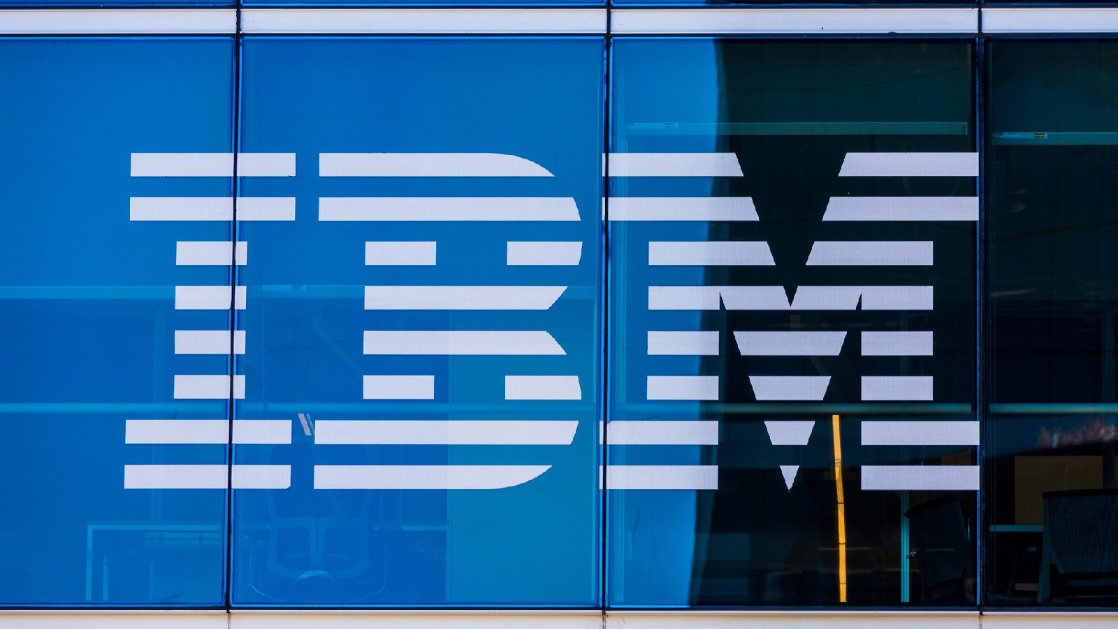 IBM подала иск о защите своих прав интеллектуальной собственности