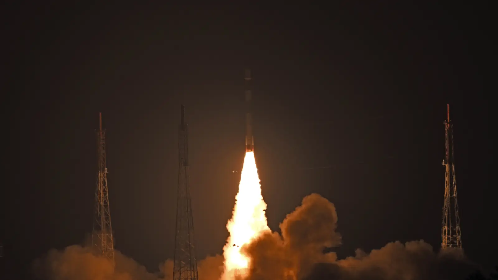 ISRO провела испытания двигателя для индийской пилотируемой космической ракеты
