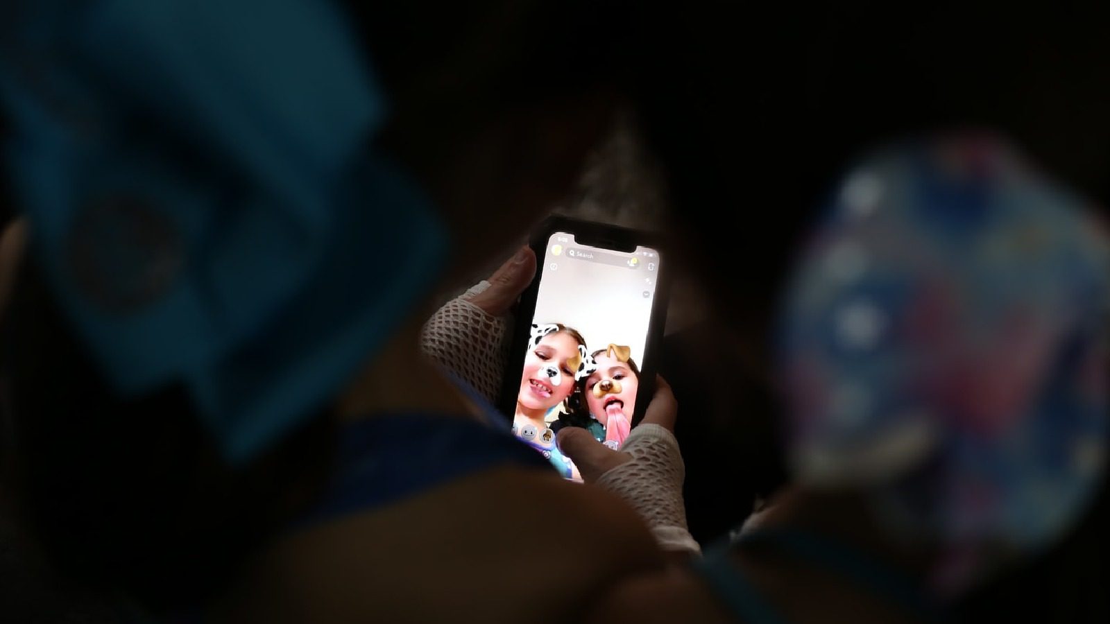 Snapchat в ближайшие месяцы представит инструменты семейной безопасности для защиты несовершеннолетних с помощью своего приложения
