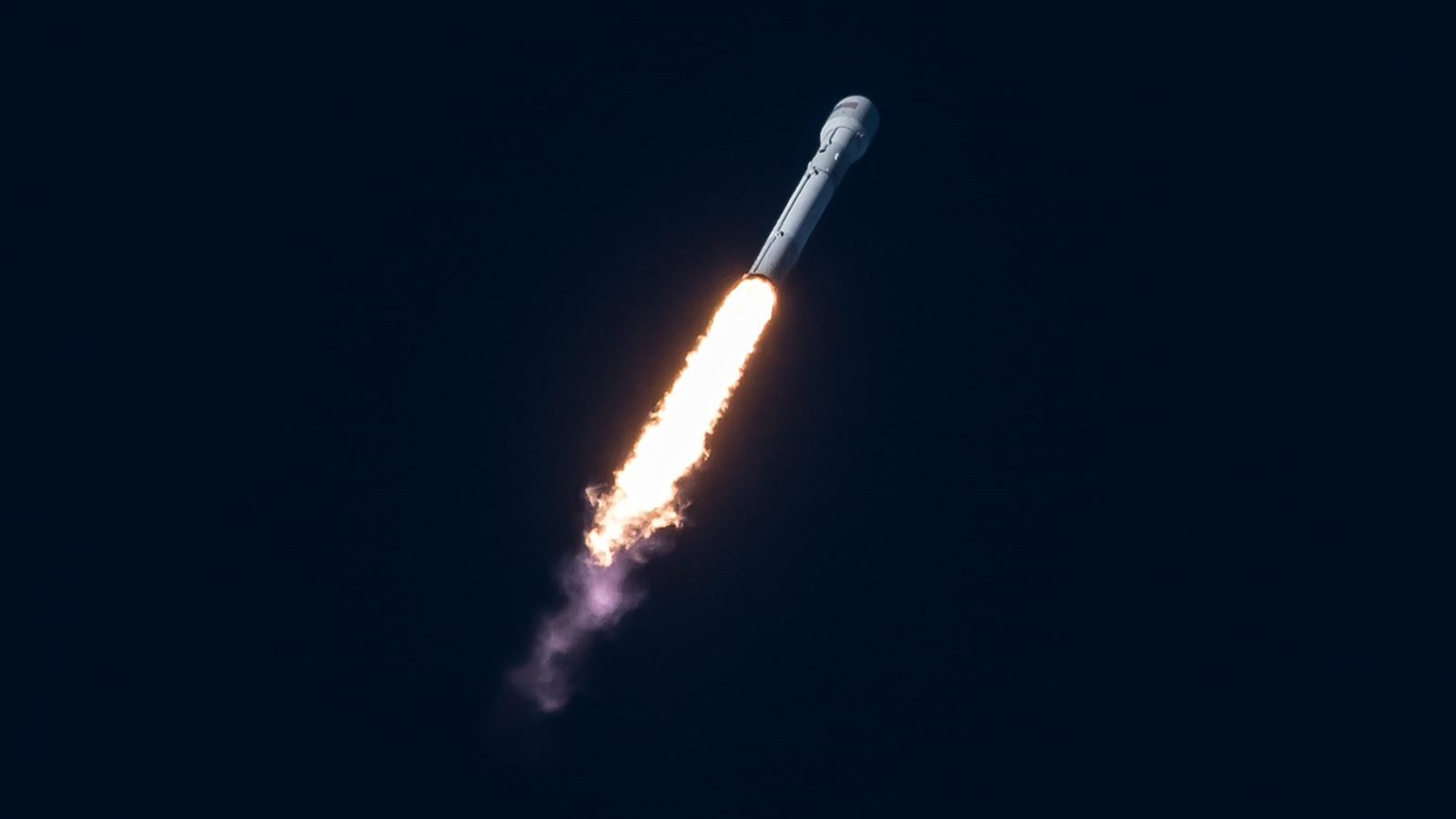 SpaceX может запустить ракеты с космодрома в Океане к 2022 году: отчет.