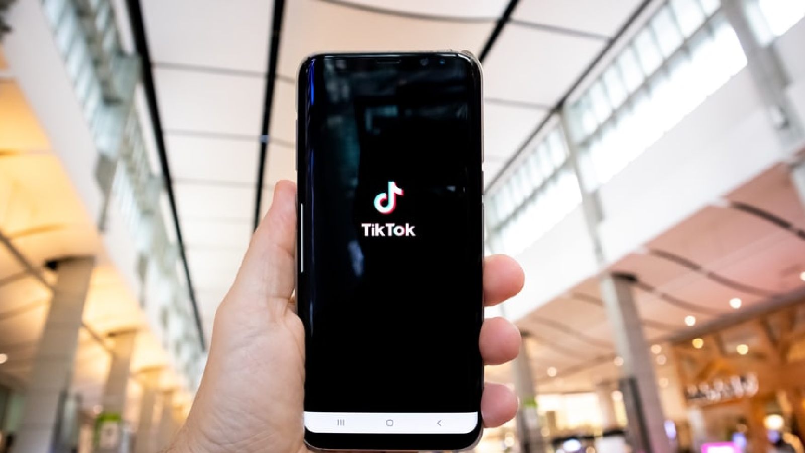 TikTok будет править социальными сетями в будущем, согласен на мета, Snapchat