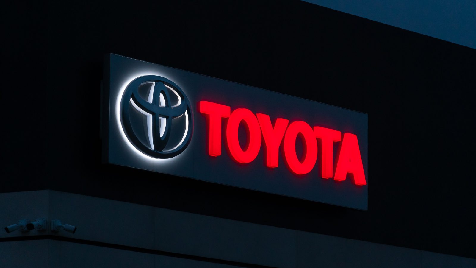Toyota объявила о возобновлении производства в среду из-за кибератак