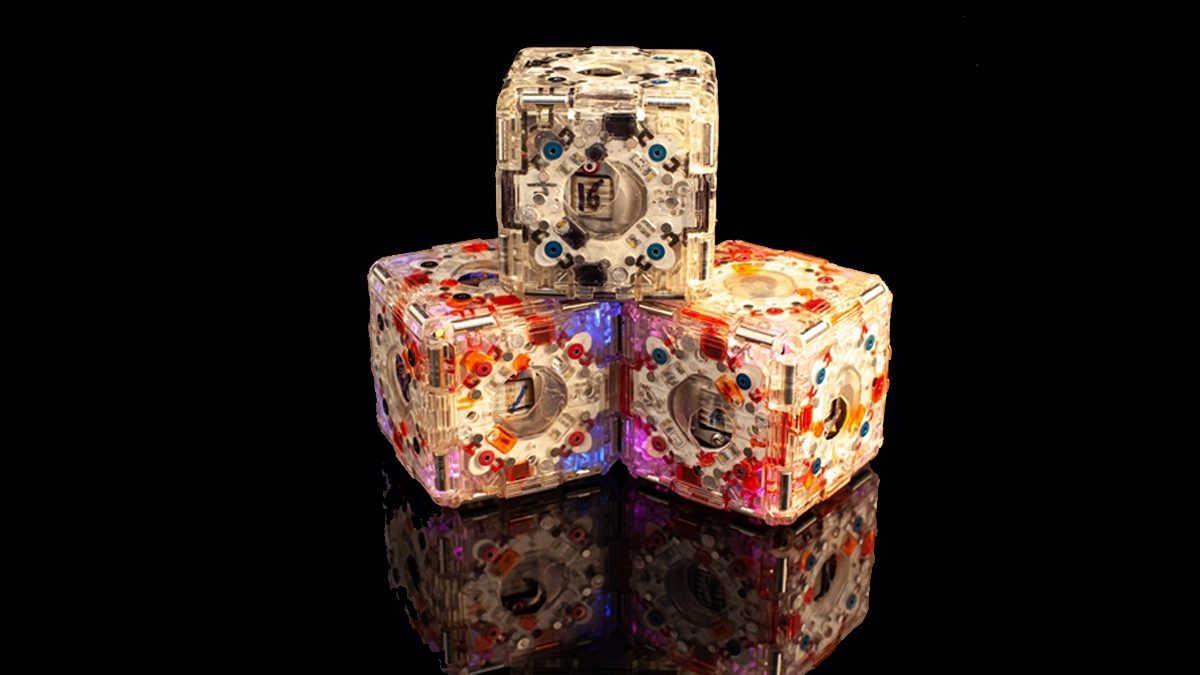Исследователи Массачусетского технологического института придумали самособирающиеся роботизированные кубы