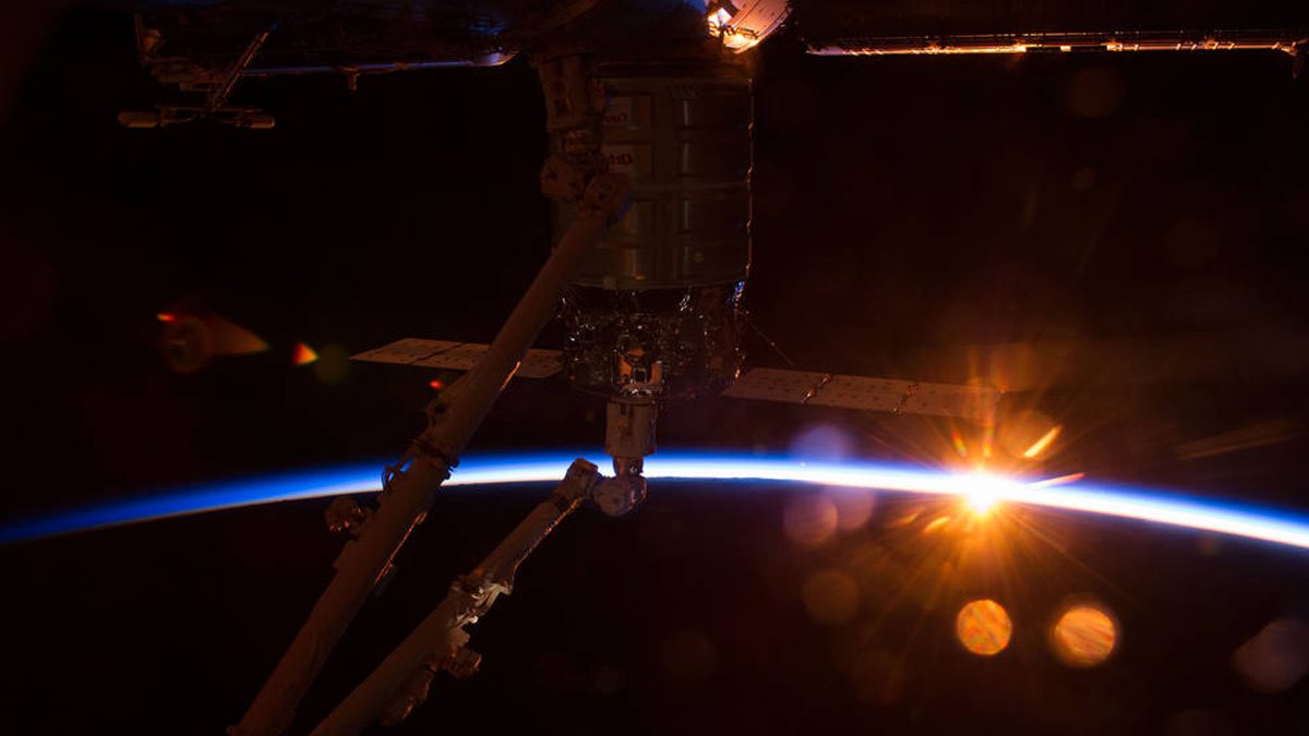 НАСА открывает МКС для коммерческих возможностей