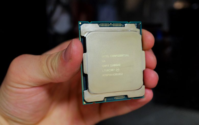 Intel анонсирует Cascade Lake-AP и процессор Intel Xeon E-2100.