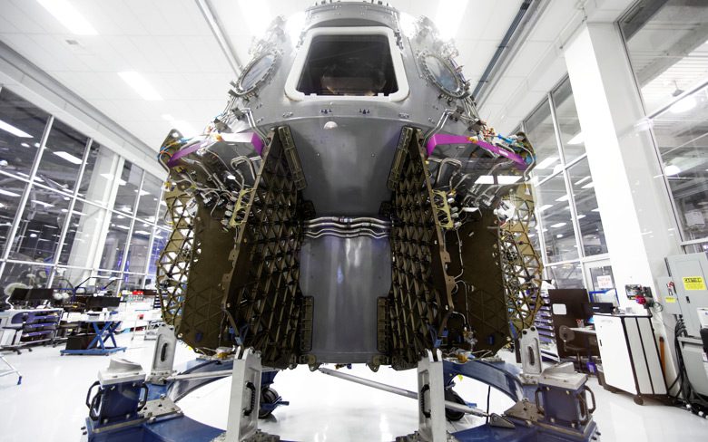 Пилотируемый испытательный полет SpaceX на космическую станцию ​​состоится 7 января
